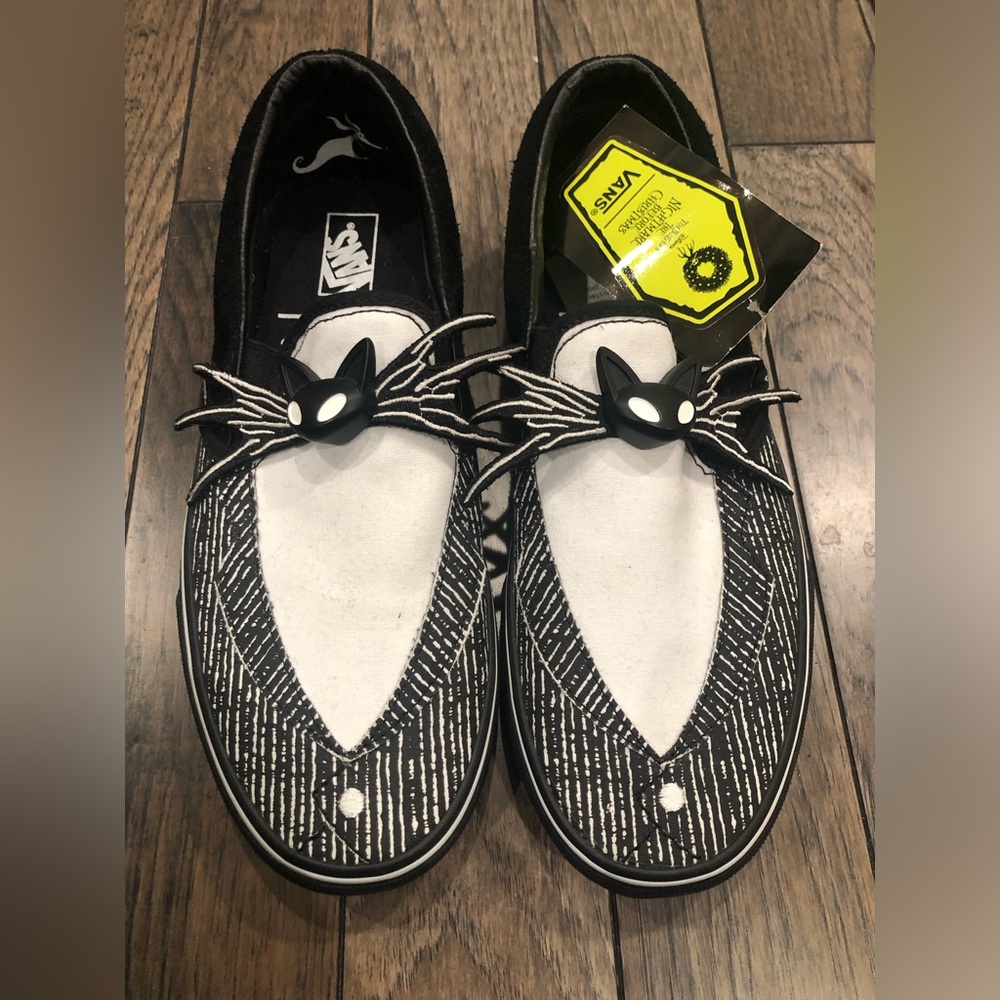 The Nightmare Before Christmas - Jack Skellington Vans (Slip-On)